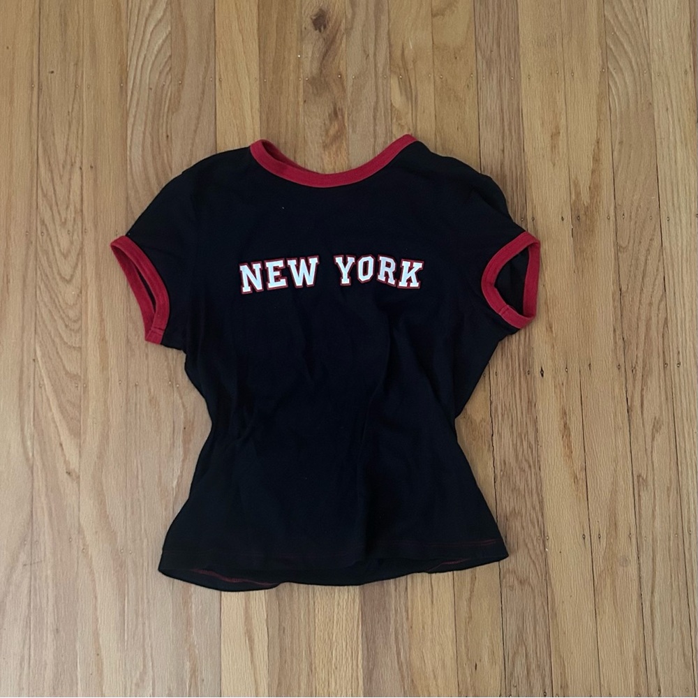 Black and red New York graphic baby tee